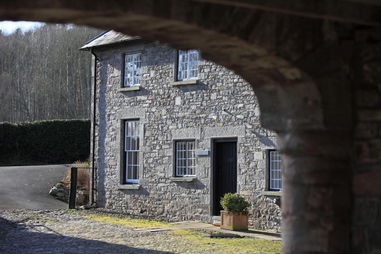 Glanhenwye Courtyard Cottages Glasbury エクステリア 写真