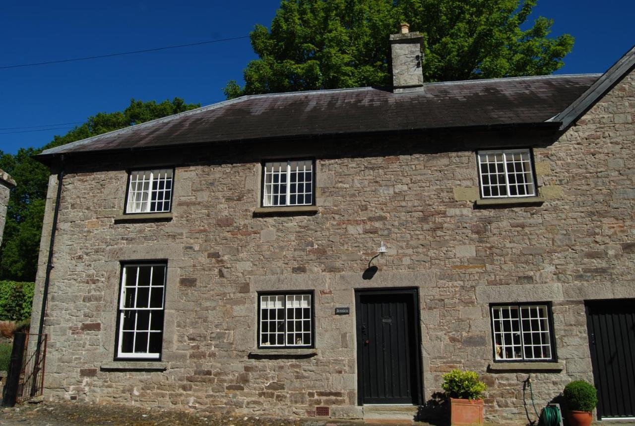 Glanhenwye Courtyard Cottages Glasbury エクステリア 写真