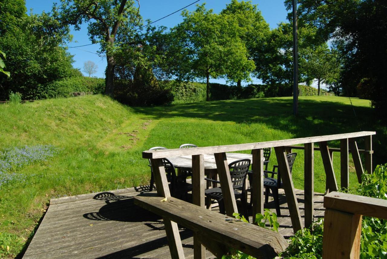 Glanhenwye Courtyard Cottages Glasbury エクステリア 写真