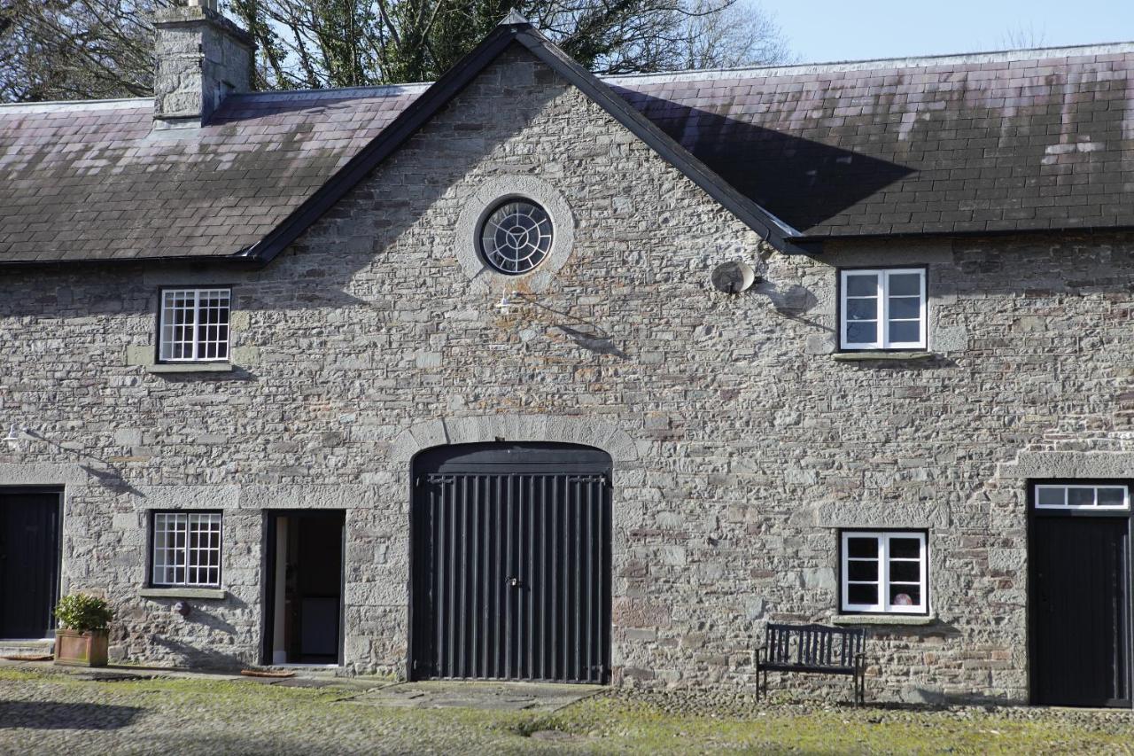 Glanhenwye Courtyard Cottages Glasbury エクステリア 写真