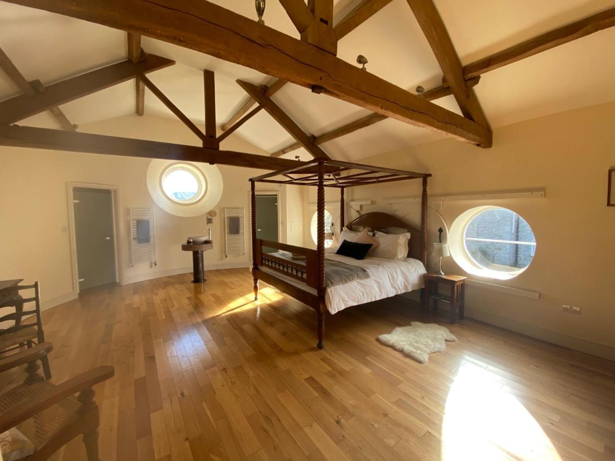 Glanhenwye Courtyard Cottages Glasbury エクステリア 写真