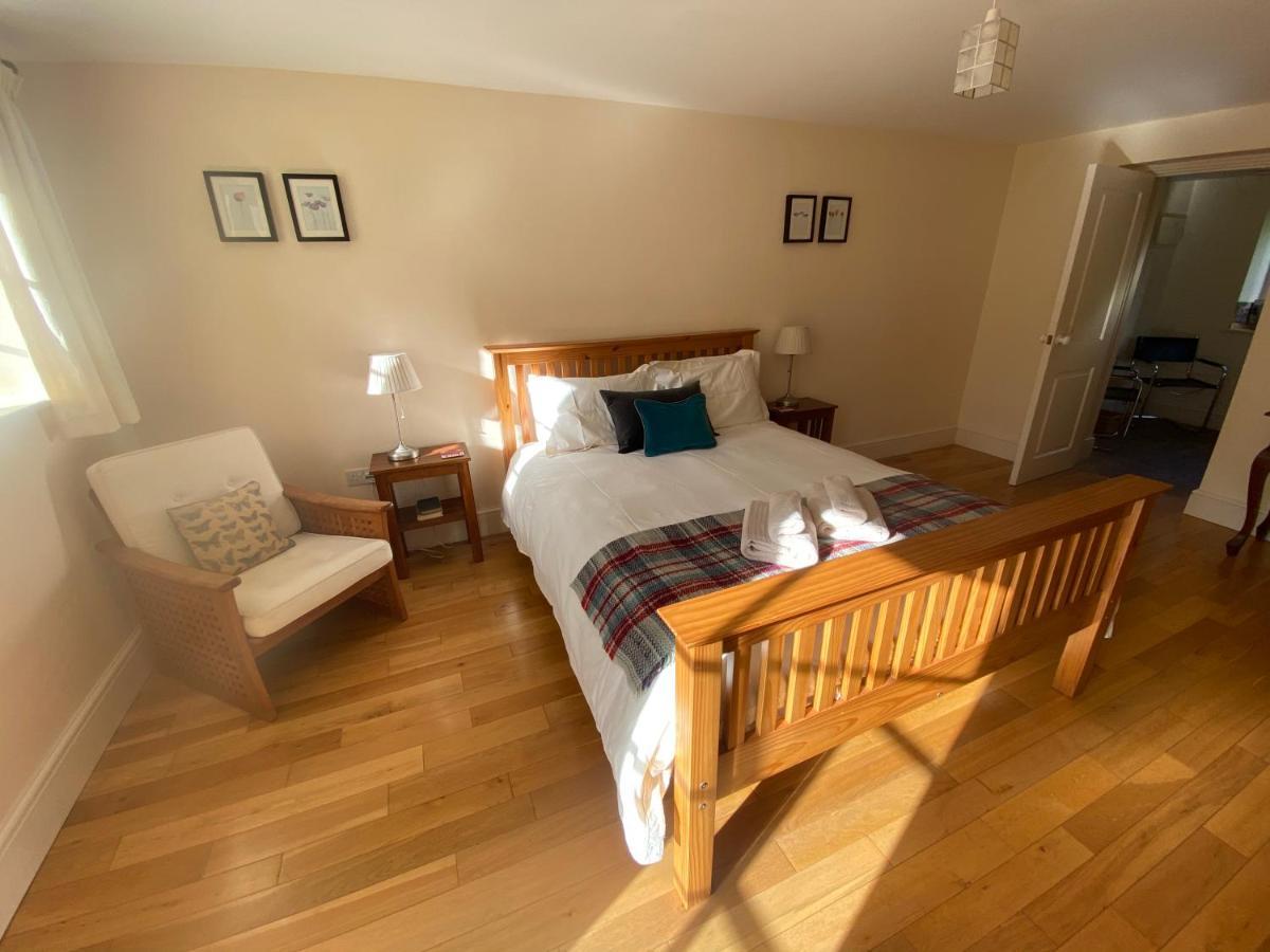 Glanhenwye Courtyard Cottages Glasbury エクステリア 写真