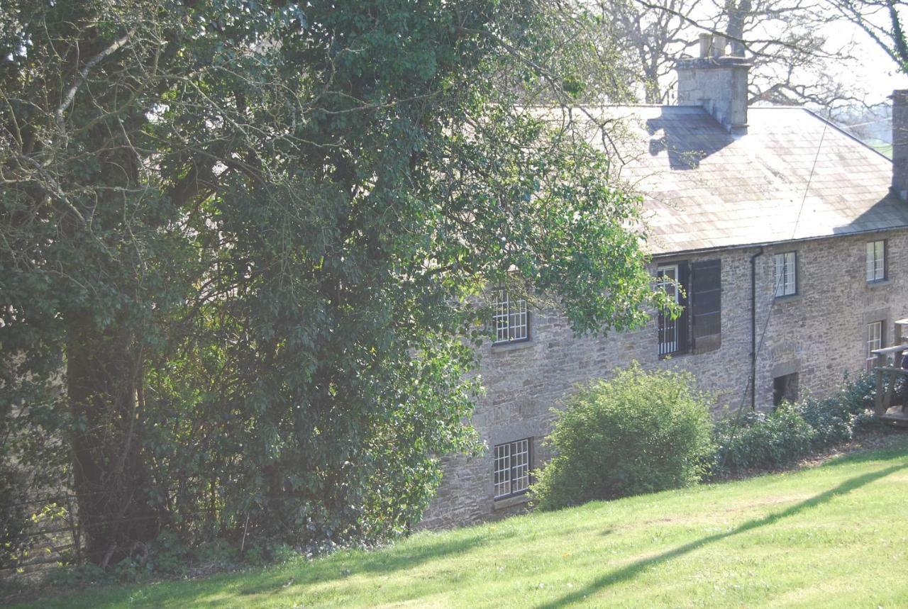 Glanhenwye Courtyard Cottages Glasbury エクステリア 写真