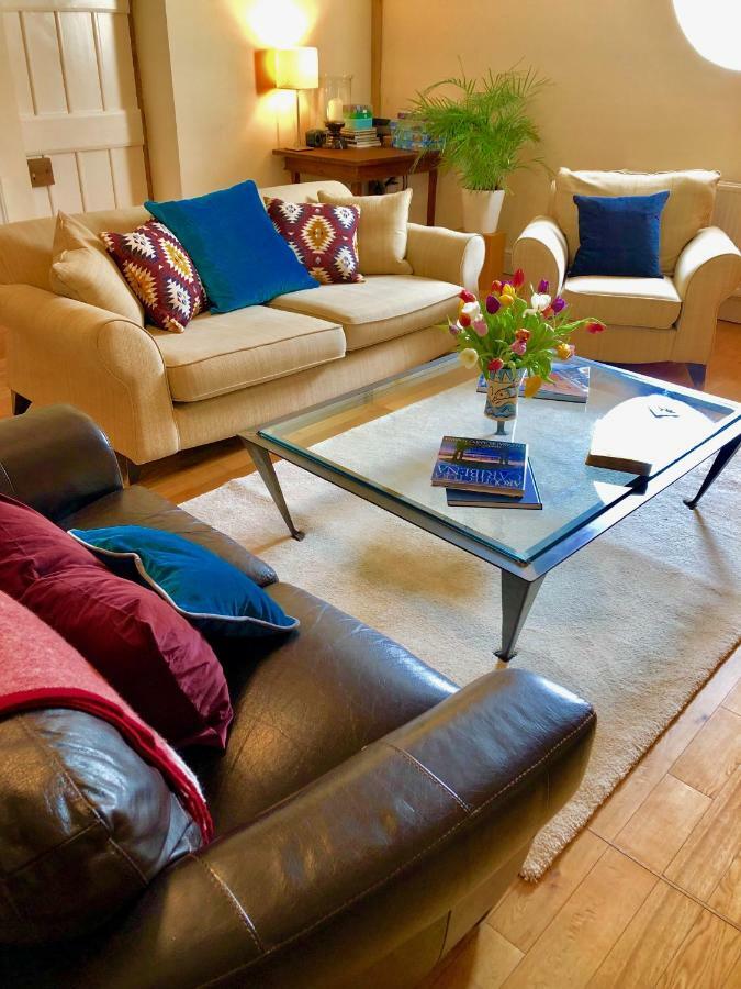 Glanhenwye Courtyard Cottages Glasbury エクステリア 写真
