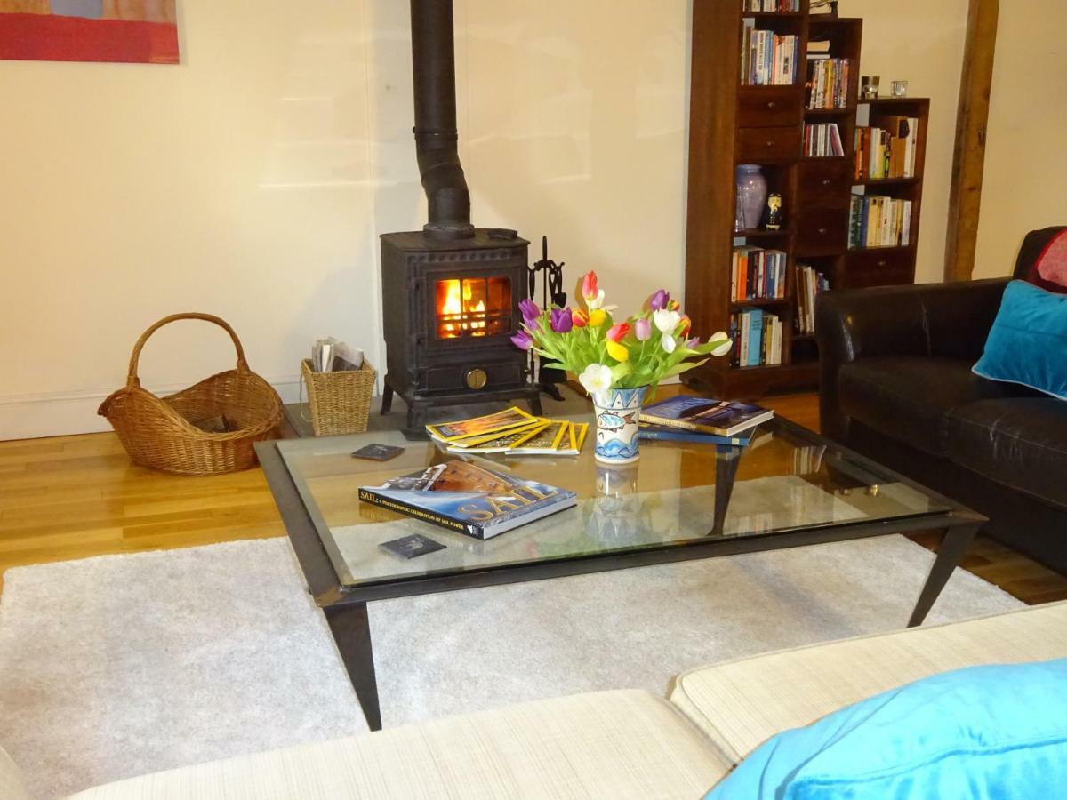 Glanhenwye Courtyard Cottages Glasbury エクステリア 写真