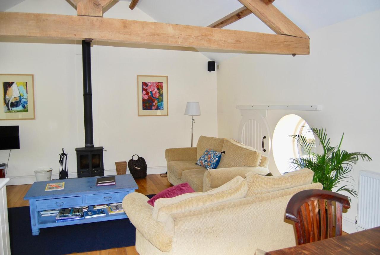 Glanhenwye Courtyard Cottages Glasbury エクステリア 写真